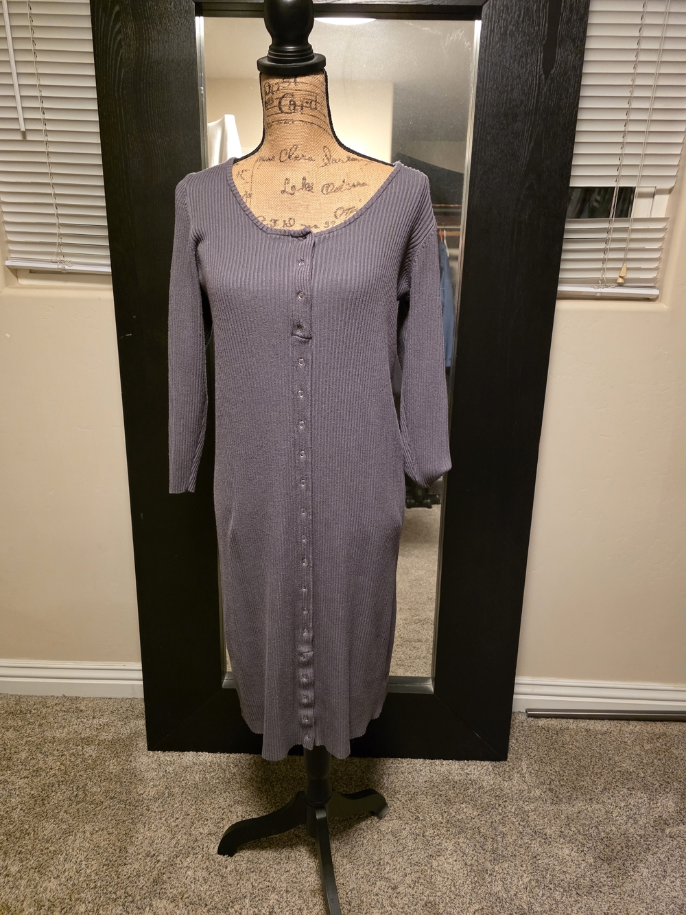 Ribbed Button-Front Long Sleeve Dress - Gray